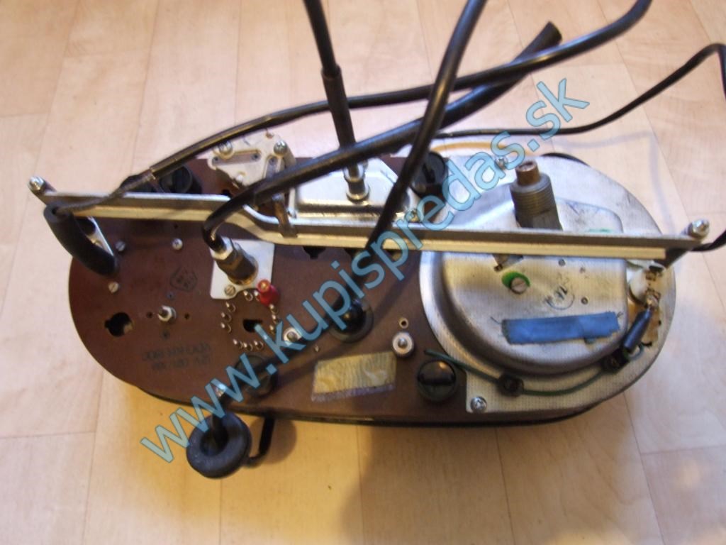 Prístrojový panel Mercedes 114 115 108 109 Automat